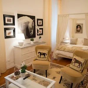 St Paul House Boutique & Apartment